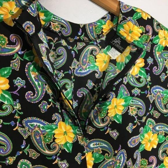Vintage 80s Blouse, Bright Yellow Floral Short Sleeve Blouse, Dark Floral Blouse - Picture 6 of 11